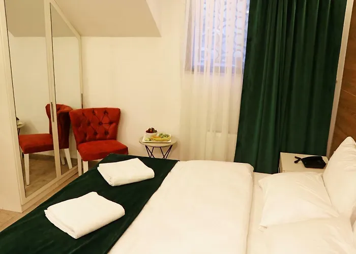 Musk Hotel
